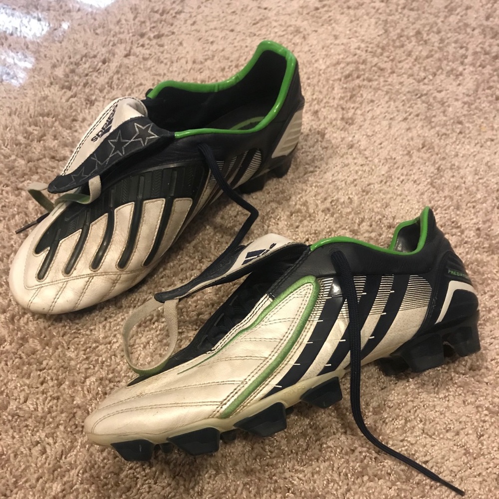 Adidas Mens Predator Cleats Size 11
